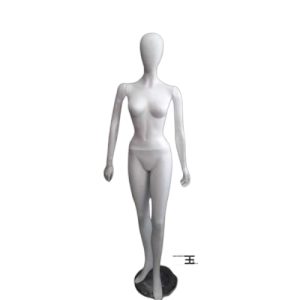 Maniquí mujer androide blanca